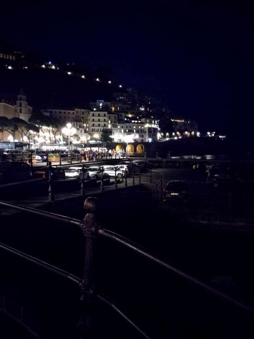 Visitare la Costiera Amalfitana: amalfi di notte