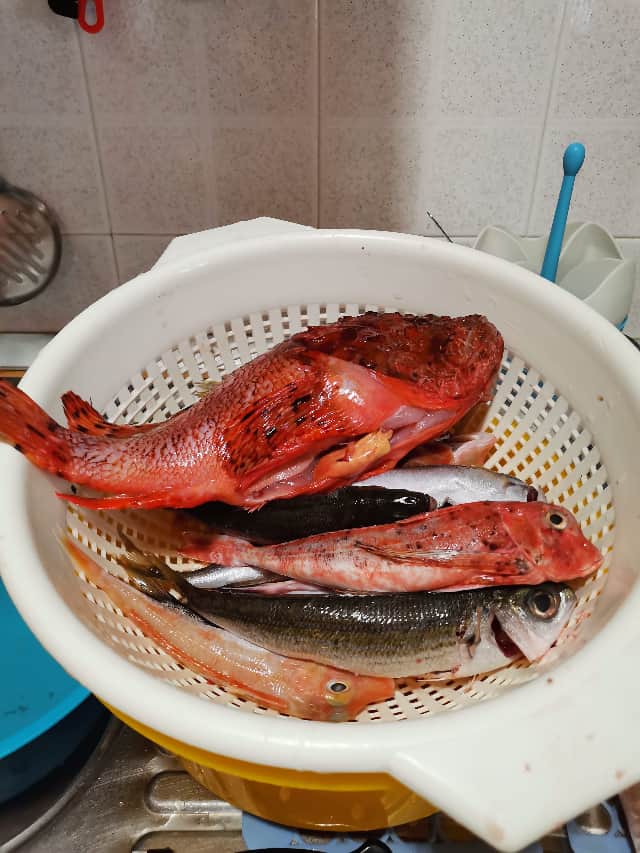 cous cous alla trapanese: solo una parte dei pesci
